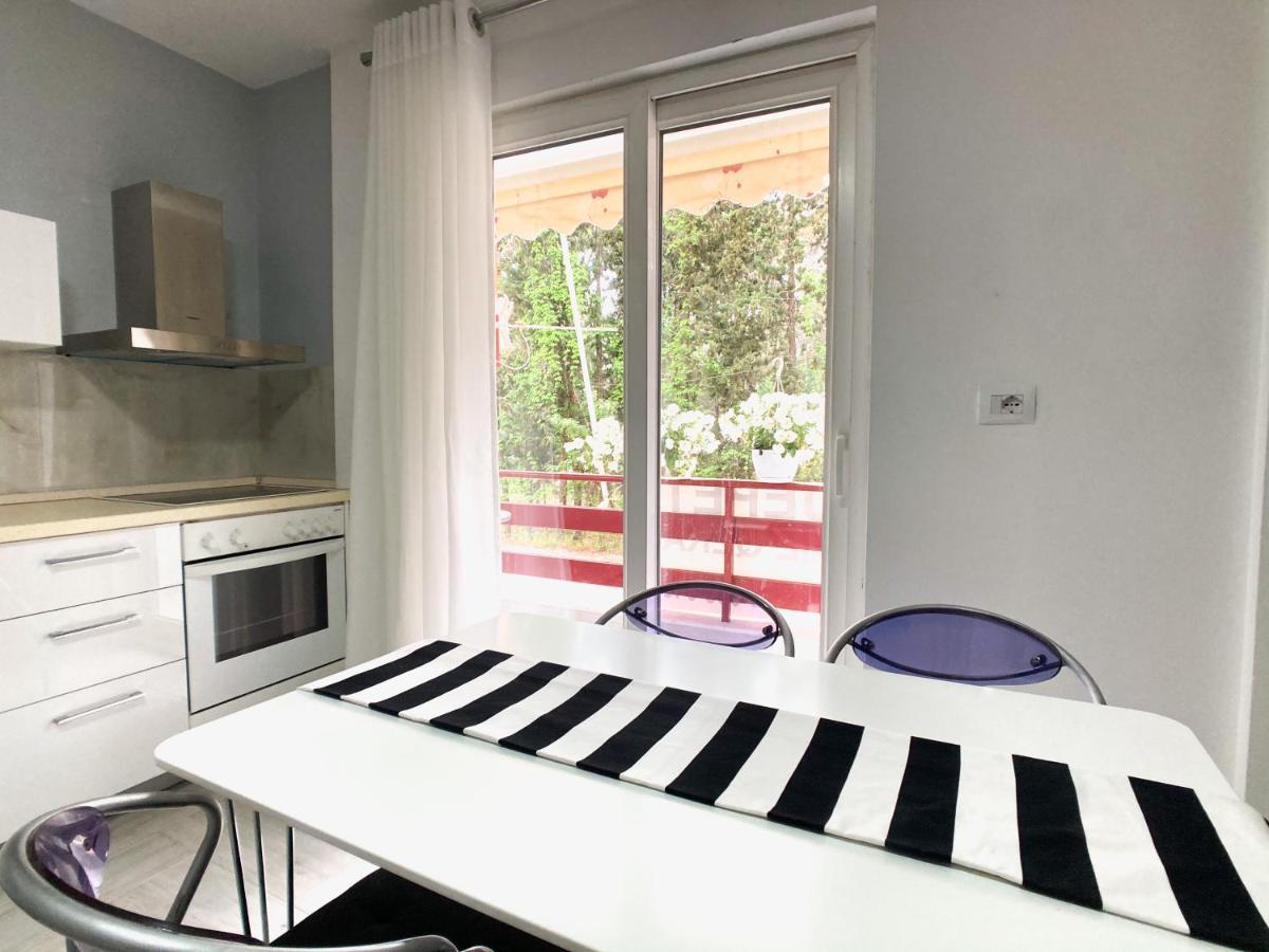 Promo Price September - Home By The Sea 1 Min From The Beach Golem  Exterior photo